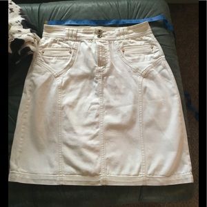 Denim off-white skirt cotton Lycra blend sz. 10
